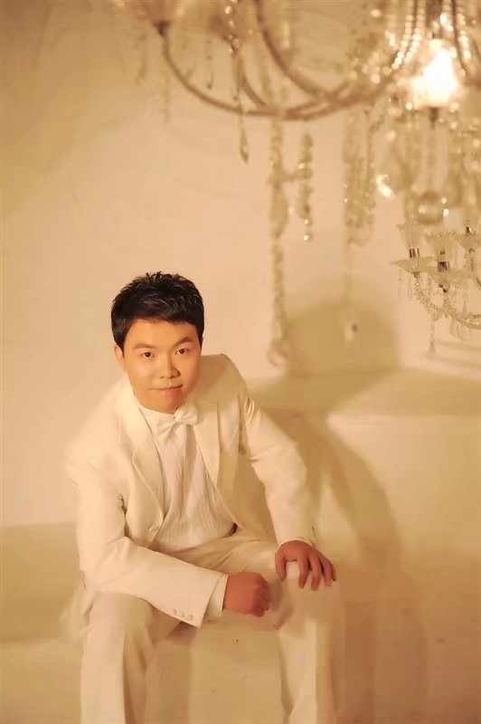 龙樱花的第一张照片--贵阳相亲服务中心