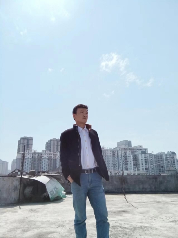 蓝色心情的第一张照片--贵阳相亲服务中心