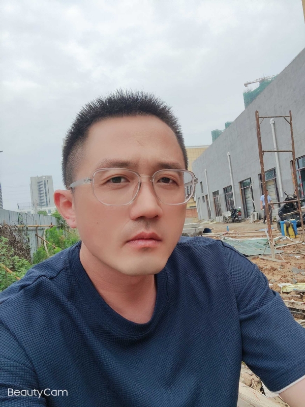 清风烈酒的第二张照片--贵阳相亲服务中心