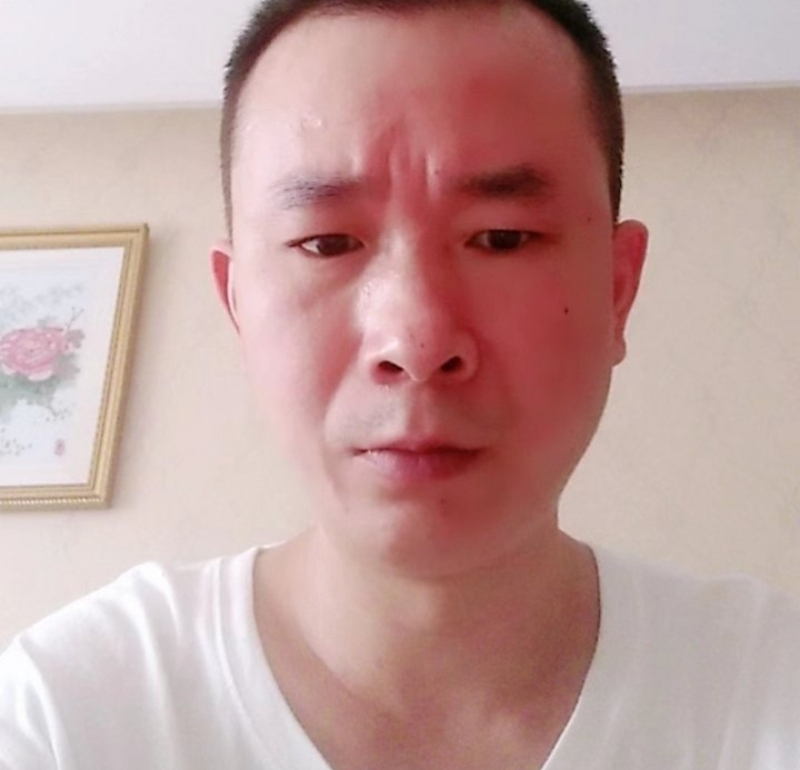 自由飞翔的第一张照片--贵阳相亲服务中心