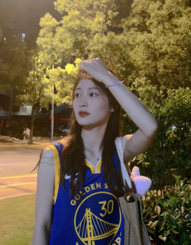 小趴菜的第三张照片--贵阳相亲服务中心