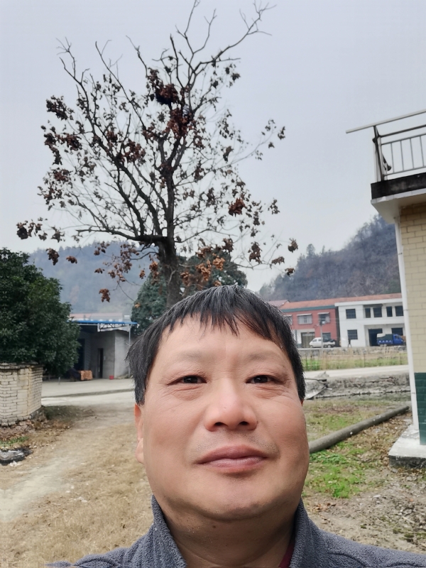 苏众青春冲浪的第二张照片--贵阳相亲服务中心