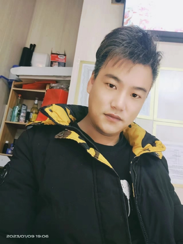 孤酒枕愁眼眠的第一张照片--贵阳相亲服务中心