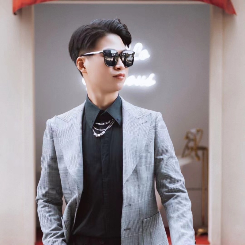 苟逸飞48的第二张照片--贵阳相亲服务中心