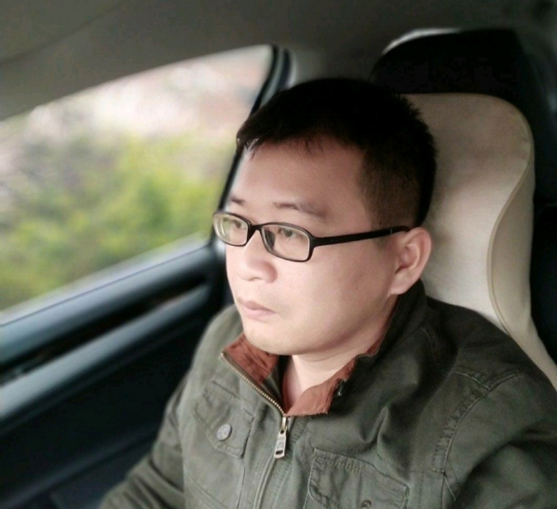 海风吹动你的心的第一张照片--贵阳相亲服务中心