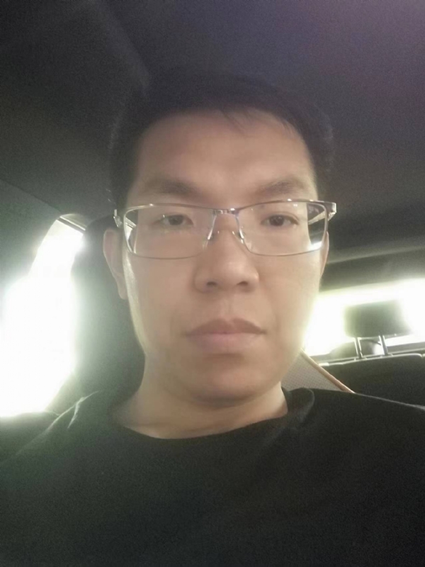 小黑包的第二张照片--贵阳相亲服务中心