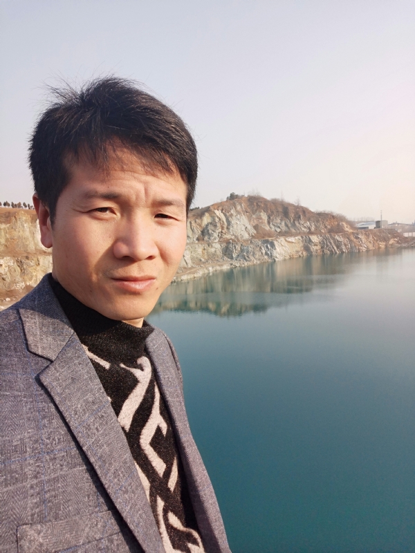 寒夜的第二张照片--贵阳相亲服务中心