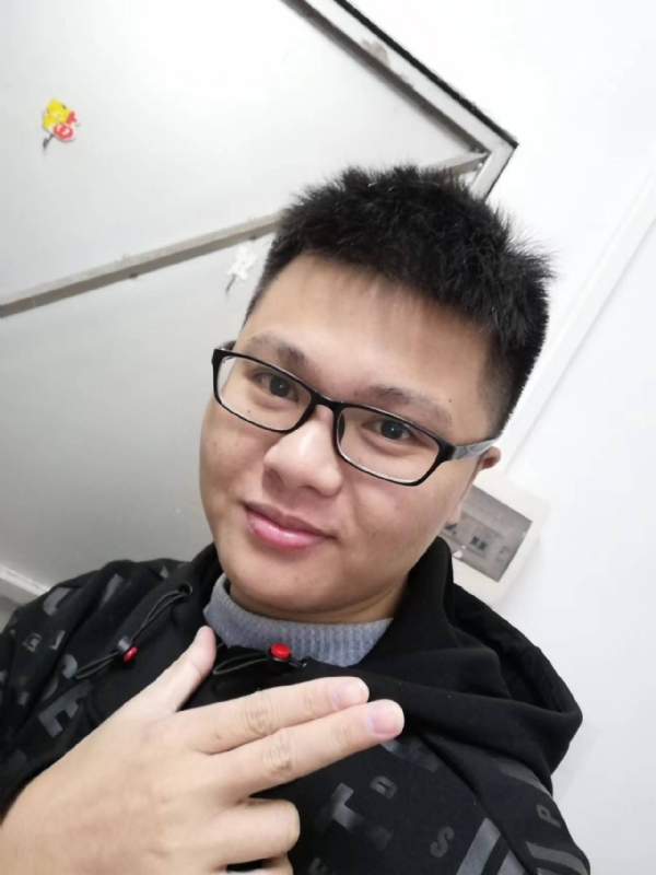 小小梦执的第一张照片--贵阳相亲服务中心