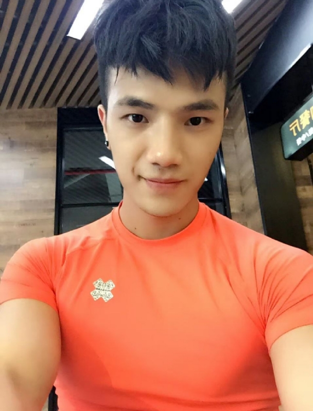 航航的第一张照片--贵阳相亲服务中心