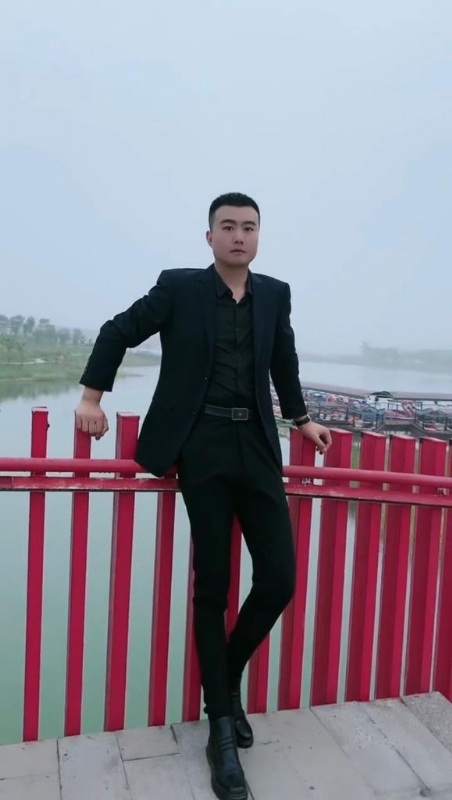 Albert的第二张照片--贵阳相亲服务中心