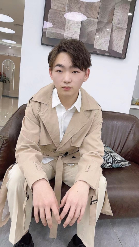 啊哲的第一张照片--贵阳相亲服务中心