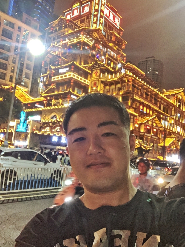 钢铁侠的第一张照片--贵阳相亲服务中心