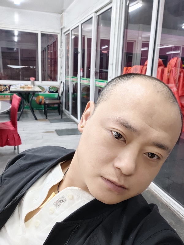 大连相亲的第一张照片--贵阳相亲服务中心