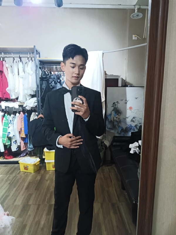 李梓宇的第一张照片--贵阳相亲服务中心