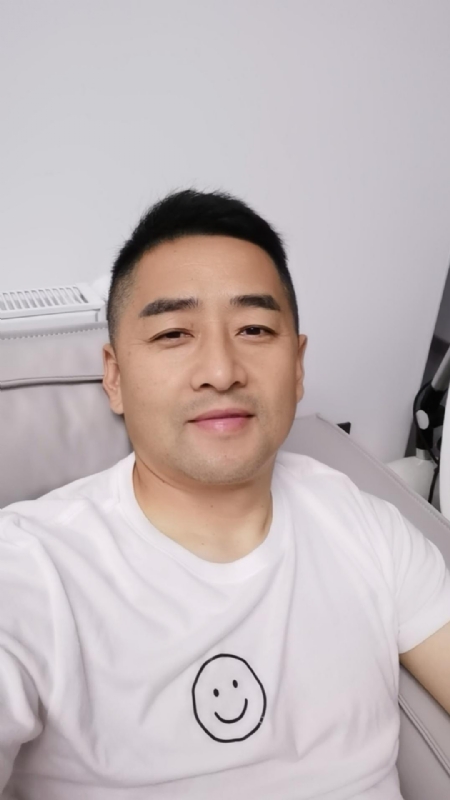 向阳而生的第一张照片--贵阳相亲服务中心