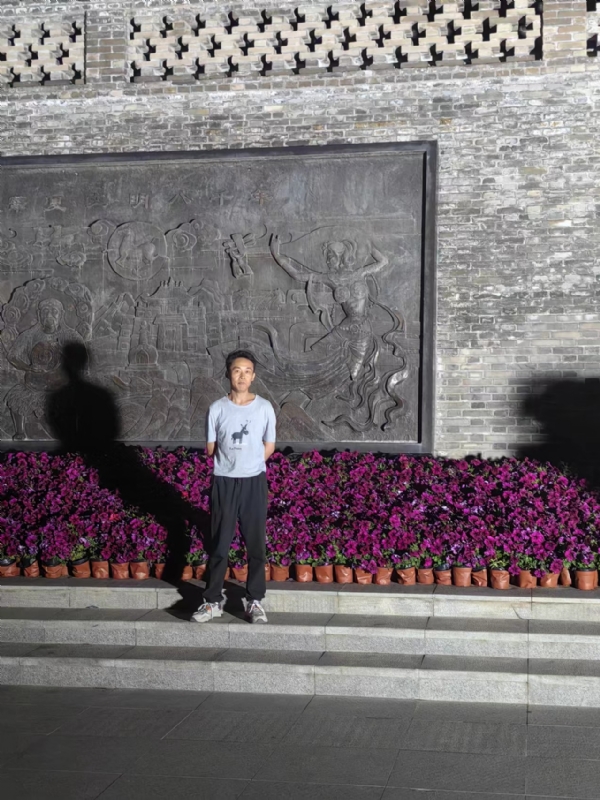 威风凛凛的第一张照片--贵阳相亲服务中心