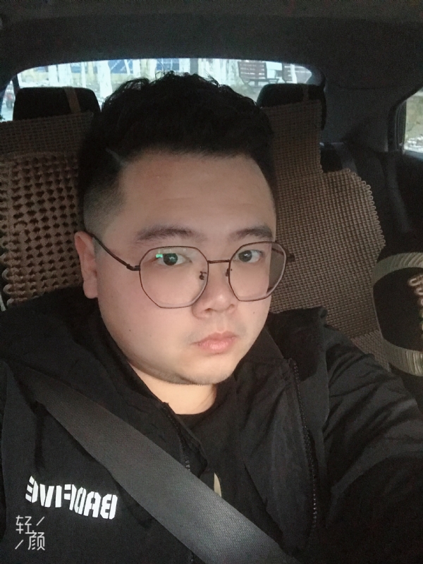 欢笑的第一张照片--贵阳相亲服务中心