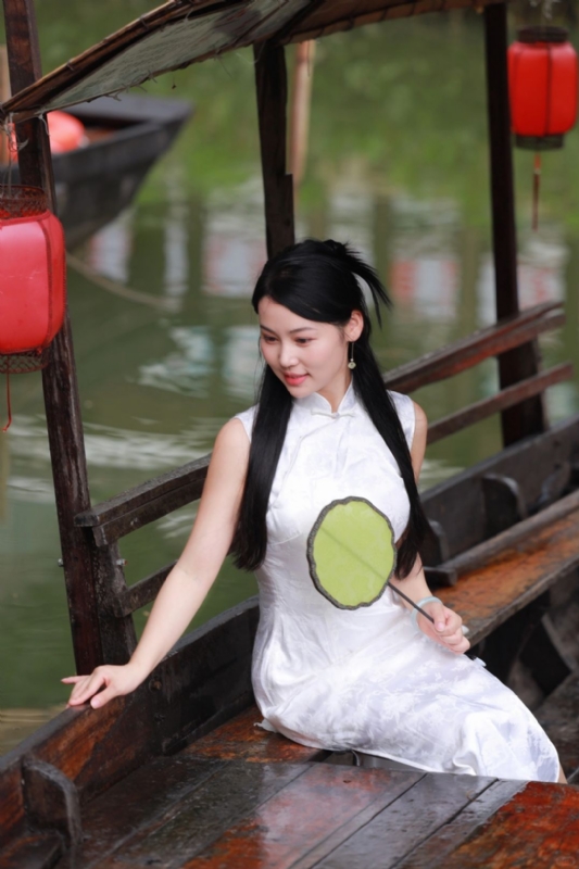 小慧的第二张照片--贵阳相亲服务中心