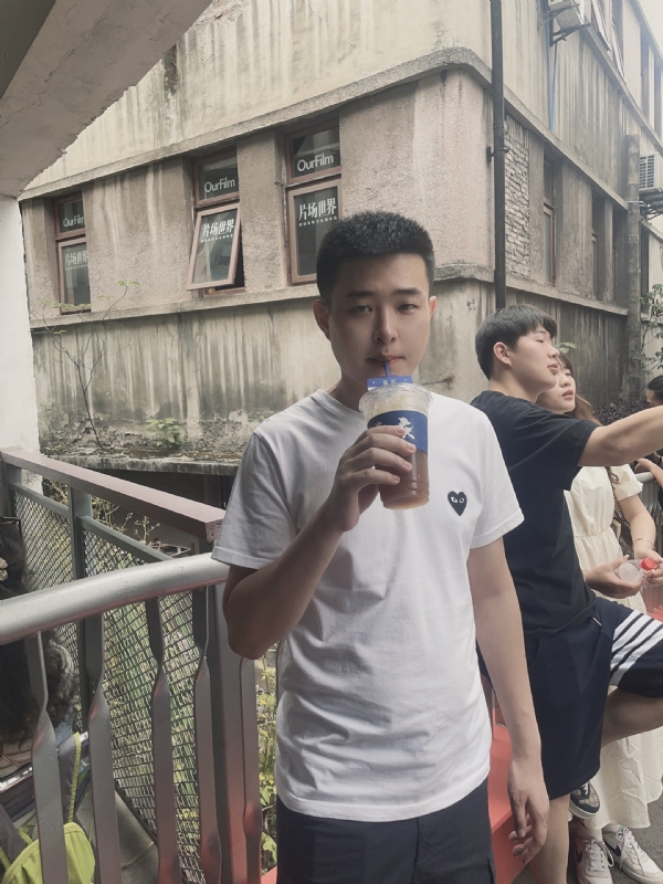 尚龙的第二张照片--贵阳相亲服务中心