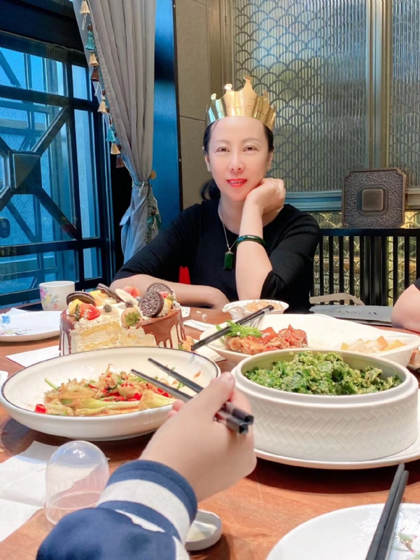 红红的第二张照片--贵阳相亲服务中心