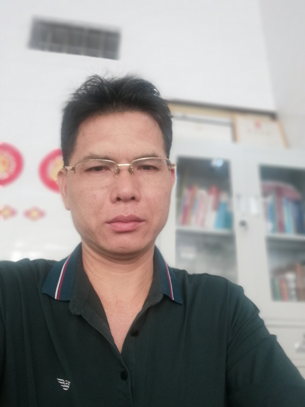 后视镜的第一张照片--贵阳相亲服务中心