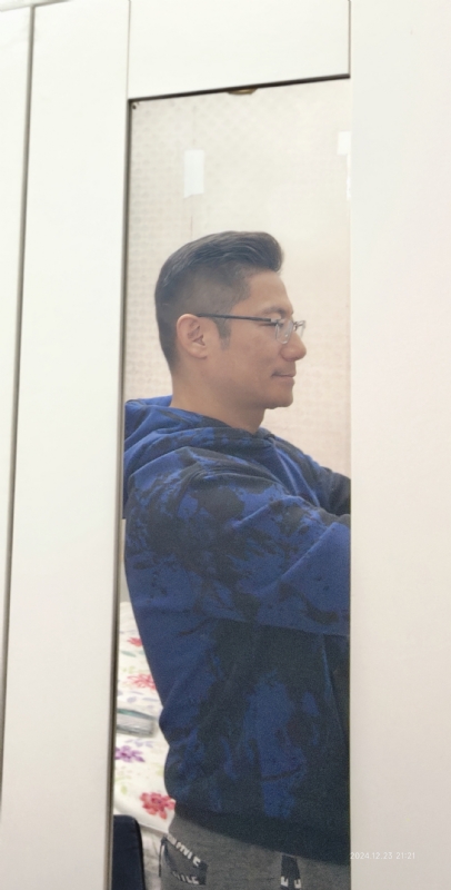 HKman的第一张照片--贵阳相亲服务中心