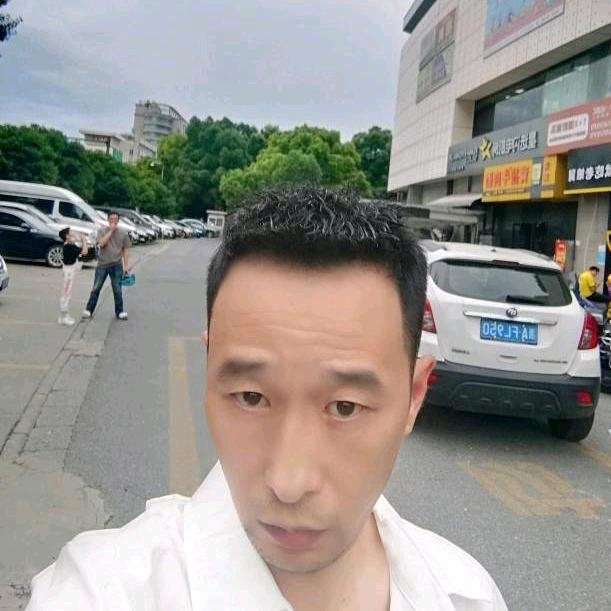 小林的第三张照片--贵阳相亲服务中心