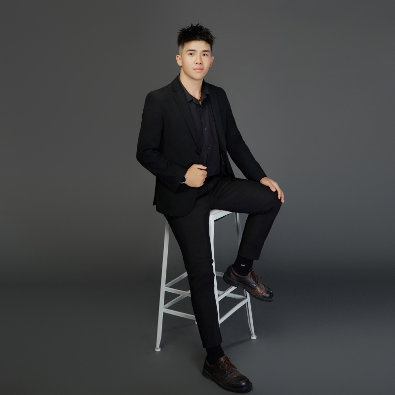 阿龙设计师的第五张照片--贵阳相亲服务中心