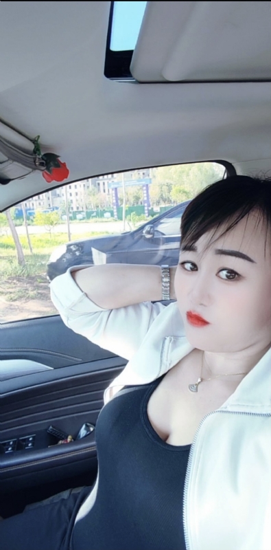 王芳燕的第五张照片--贵阳相亲服务中心