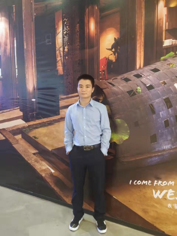 梧桐枫叶的第一张照片--贵阳相亲服务中心