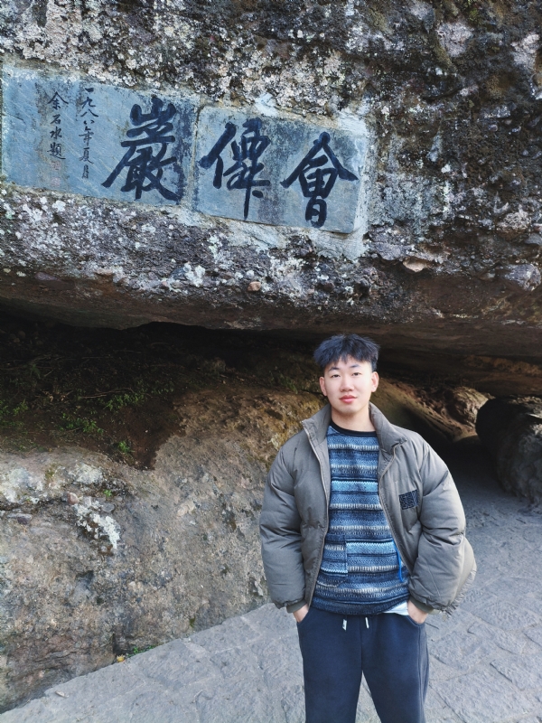 帅邓拖网速的第二张照片--贵阳相亲服务中心