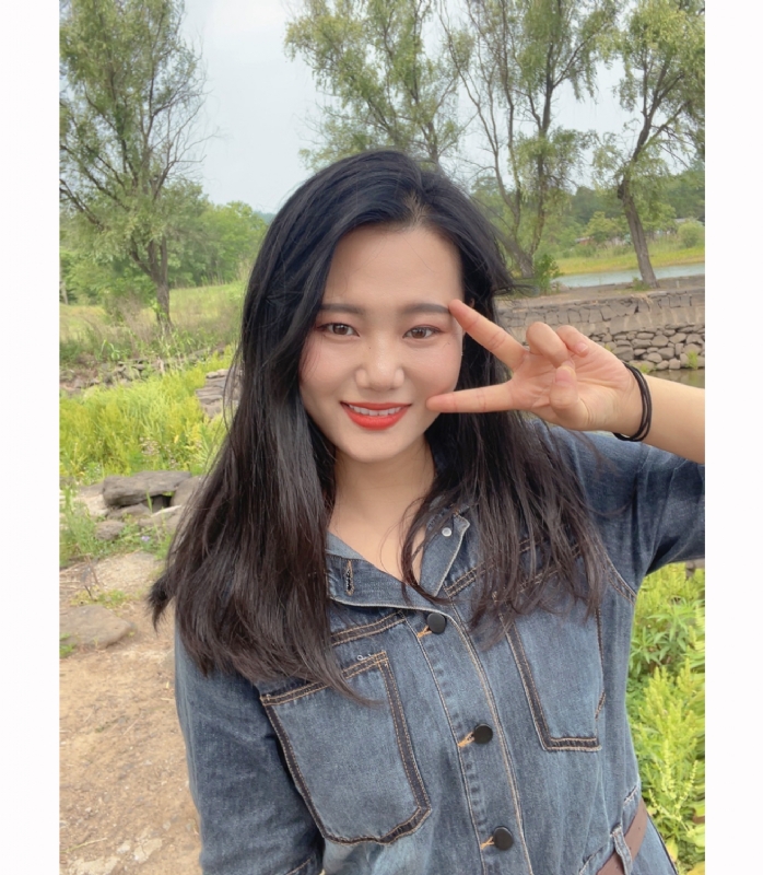 月亮的第一张照片--贵阳相亲服务中心