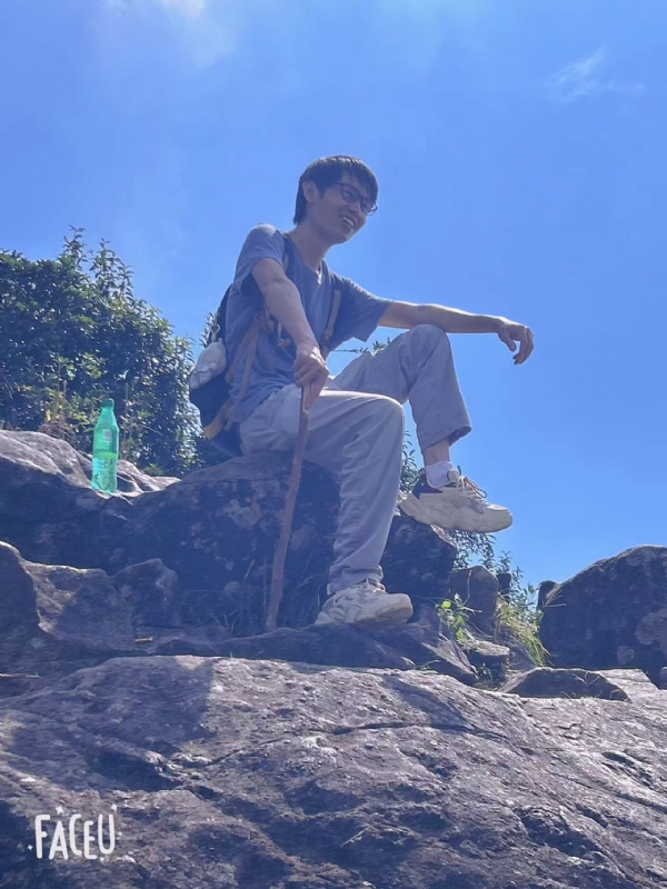 落叶之秋的第一张照片--贵阳相亲服务中心