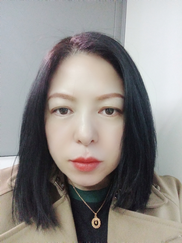 尘颜的第一张照片--贵阳相亲服务中心