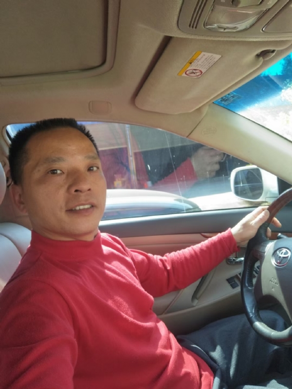 真诚征婚的第三张照片--贵阳相亲服务中心