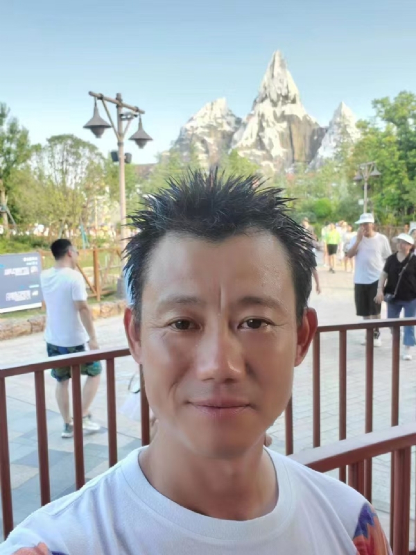 艾氏涂料博的第一张照片--贵阳相亲服务中心