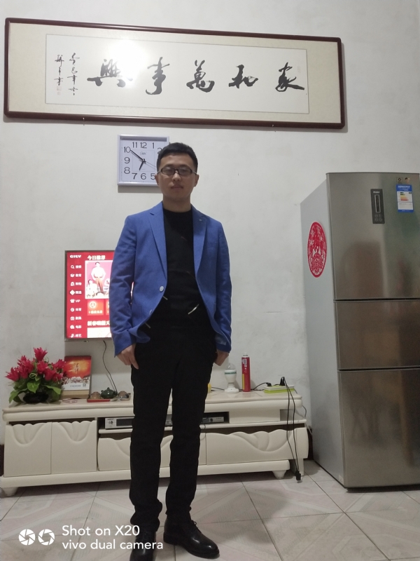 孤独的狼的第一张照片--贵阳相亲服务中心