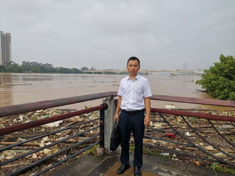 石泽根的第一张照片--贵阳相亲服务中心