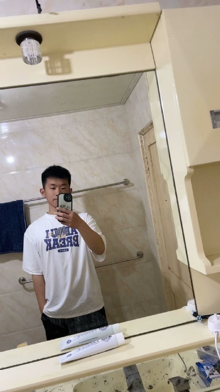 哈哈的第二张照片--贵阳相亲服务中心