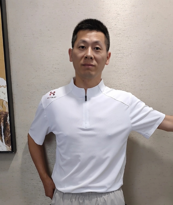 红旗下长大的第一张照片--贵阳相亲服务中心