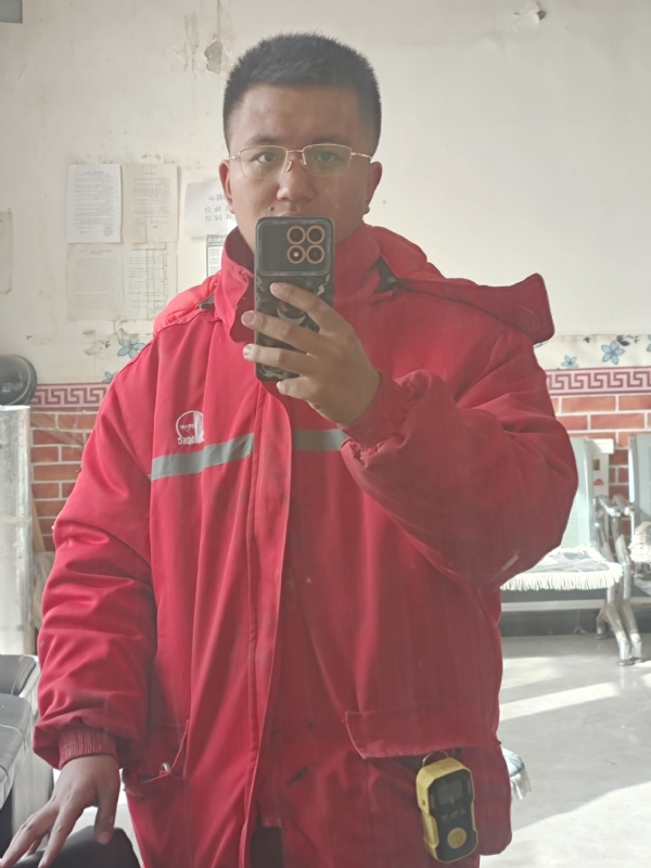 鹤某的第一张照片--贵阳相亲服务中心