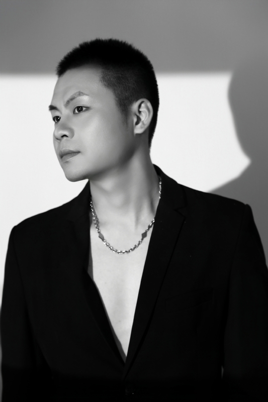 胡杰的第二张照片--贵阳相亲服务中心