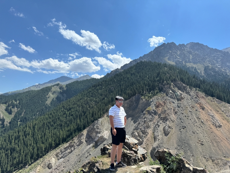 从众的第一张照片--贵阳相亲服务中心