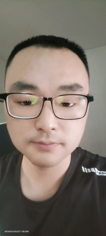 潮湿的心的第一张照片--贵阳相亲服务中心