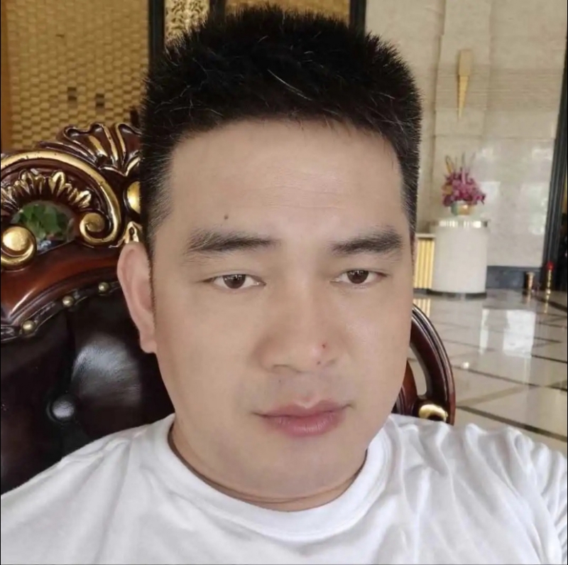 随风的第一张照片--贵阳相亲服务中心