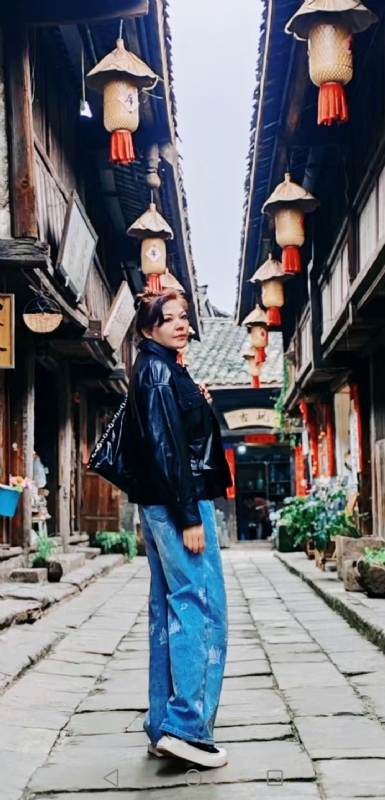 宛霞的第五张照片--贵阳相亲服务中心