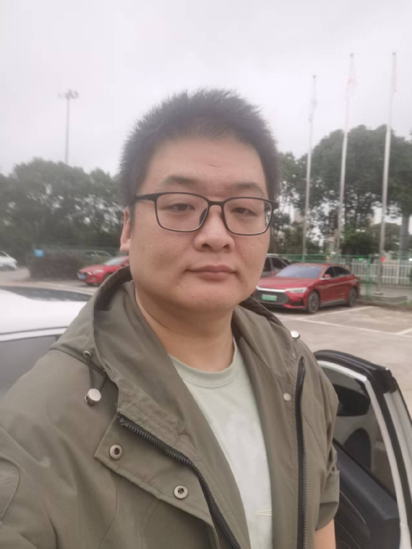 Russell的第一张照片--贵阳相亲服务中心