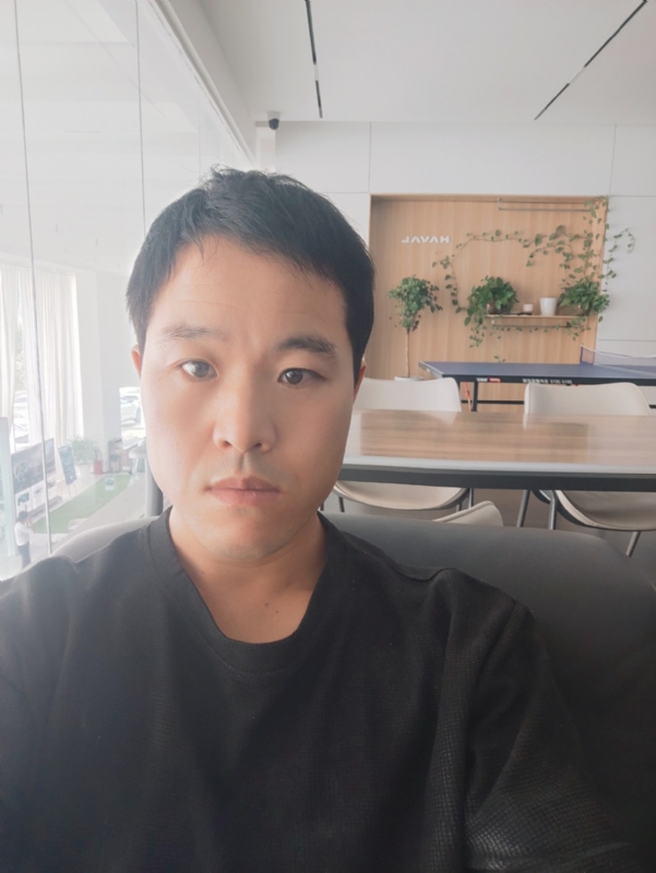 吊挂看风景的第一张照片--贵阳相亲服务中心