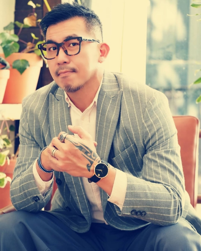 晚风渡半舟的第一张照片--贵阳相亲服务中心