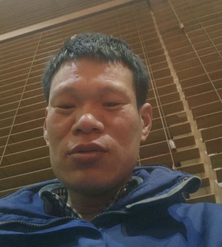 爱你在心口难开的第一张照片--贵阳相亲服务中心